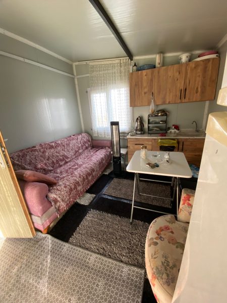 Değirmendere’de Satılık Arsa 251m2, 42m2 Konteynır Ev ile birlikte
